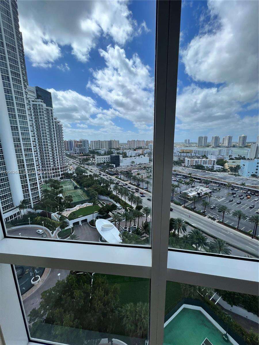 Trump Royale at 18201 Collins Ave, Sunny Isles Beach, FL 33160 - For Rent photo 35