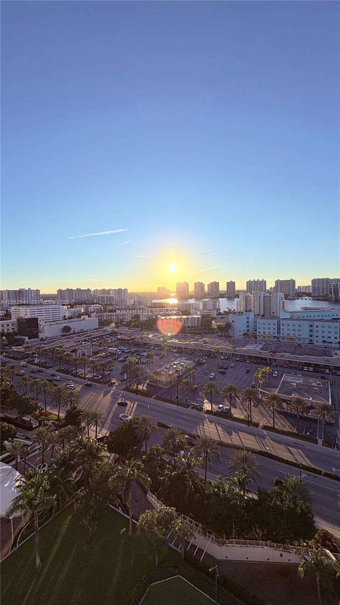 Trump Royale at 18201 Collins Ave, Sunny Isles Beach, FL 33160 - For Rent photo 10