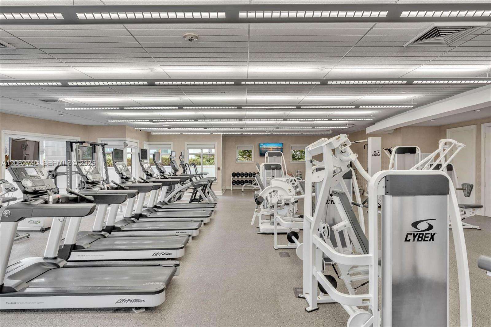 Turnberry Village North at 20000 Country Club Dr, Aventura, FL 33180 - For Rent photo 40