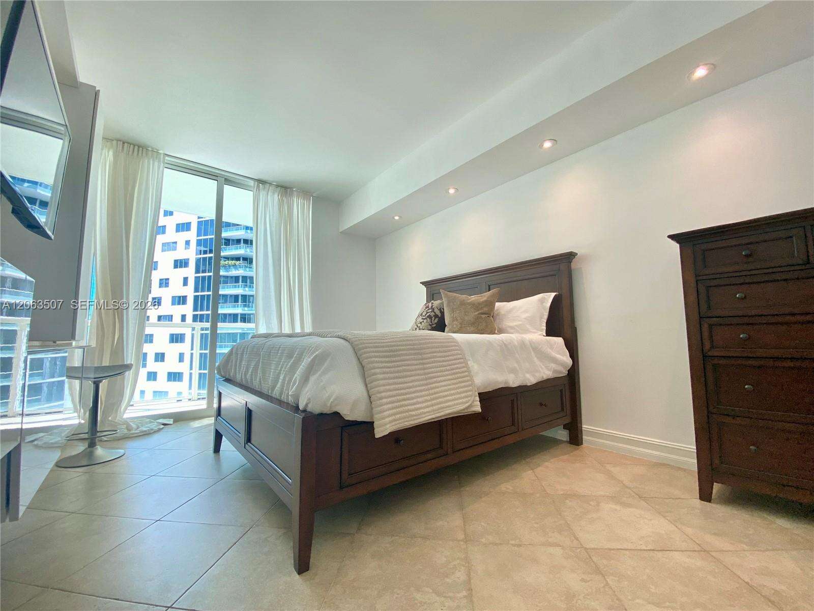 Emerald At Brickell at 218 14 St, Miami, FL 33131 - For Rent photo 23