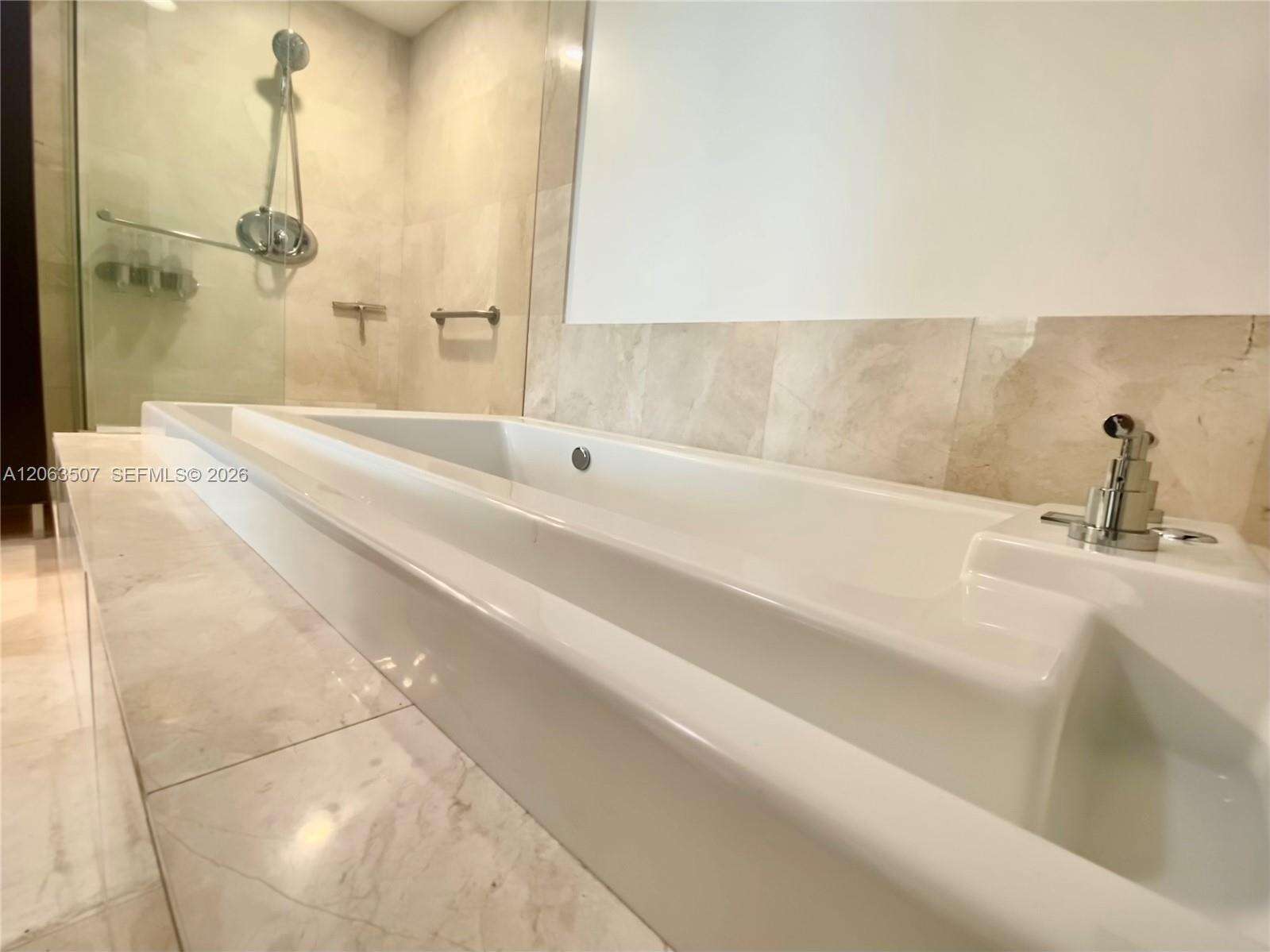 Emerald At Brickell at 218 14 St, Miami, FL 33131 - For Rent photo 28
