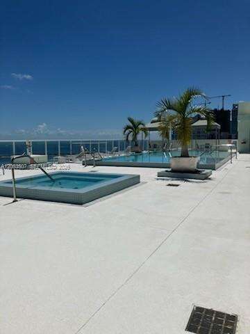 Emerald At Brickell at 218 14 St, Miami, FL 33131 - For Rent photo 5