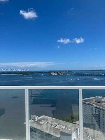 Emerald At Brickell at 218 14 St, Miami, FL 33131 - For Rent photo 6