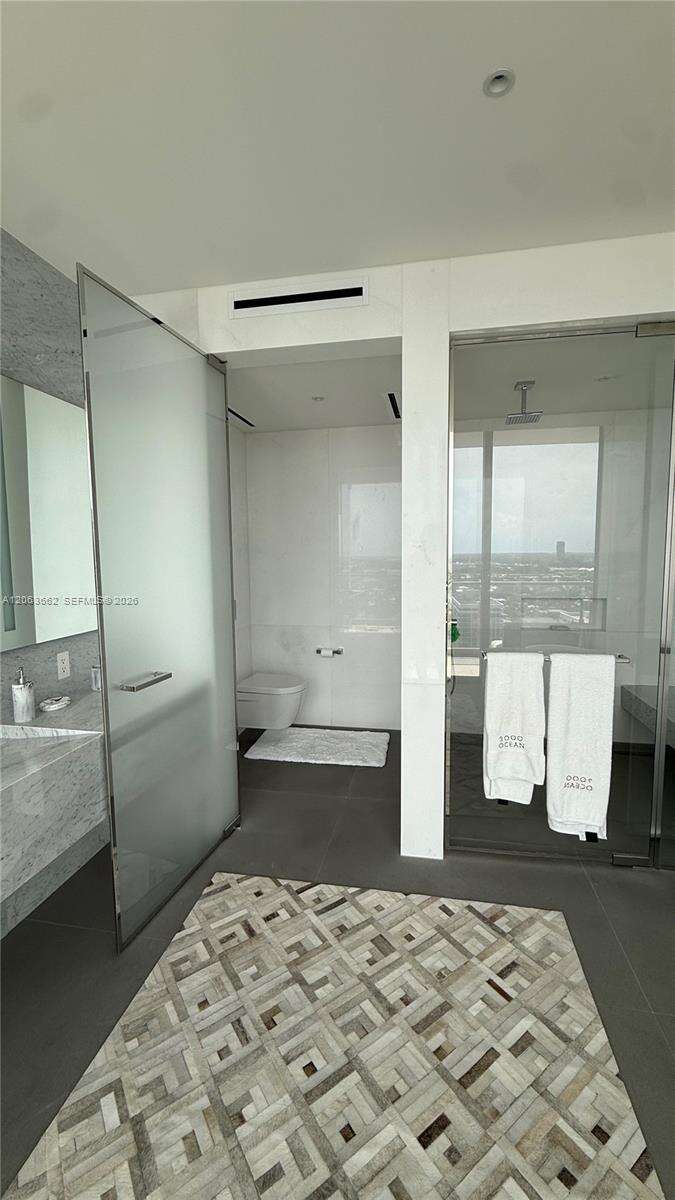 2000 Ocean at 2000 Ocean Dr, Hallandale Beach, FL 33009 - For Rent photo 18