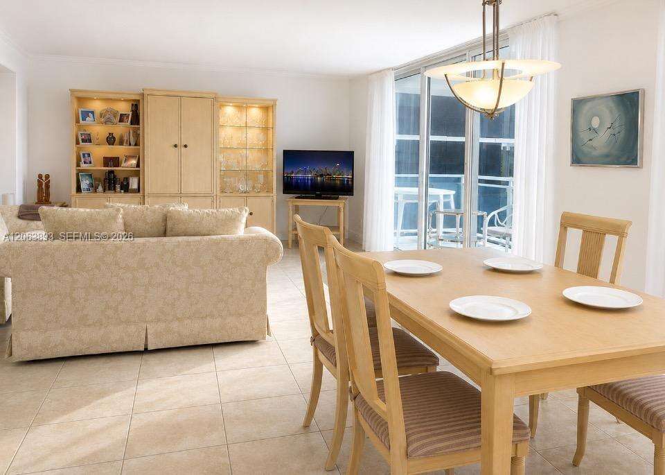 Parker Plaza at 2030 Ocean Dr, Hallandale Beach, FL 33009 - For Rent photo 11