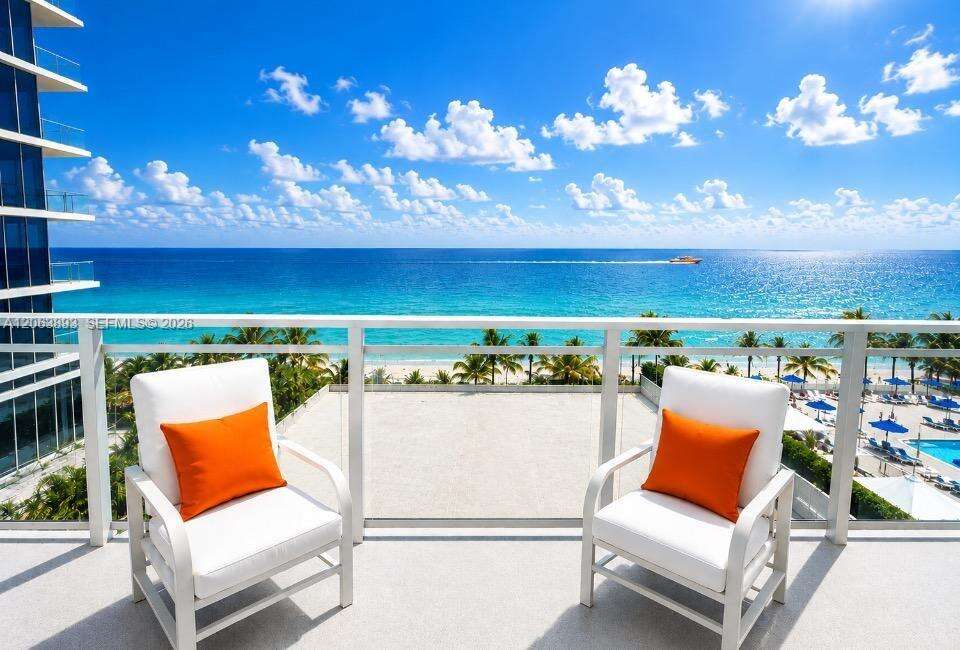 Parker Plaza at 2030 Ocean Dr, Hallandale Beach, FL 33009 - For Rent photo 4