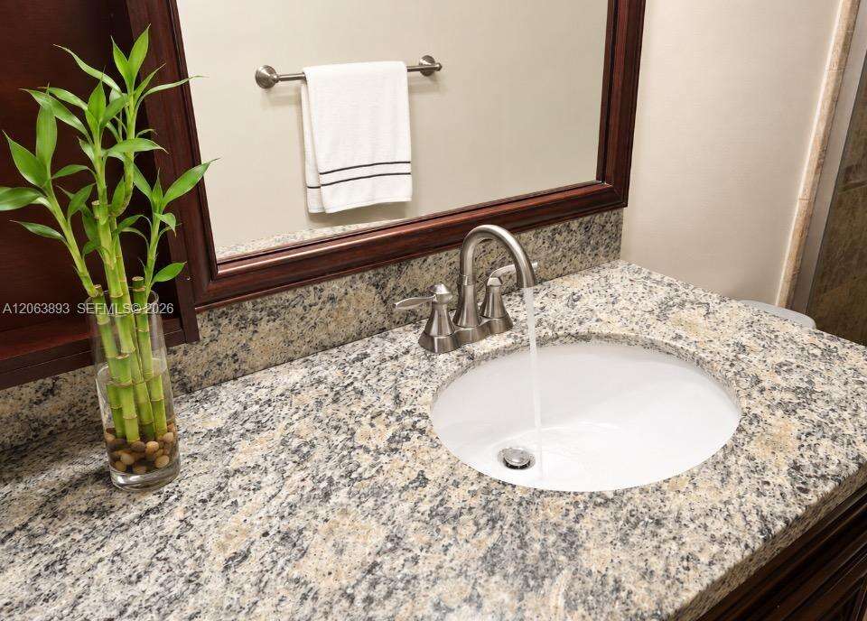Parker Plaza at 2030 Ocean Dr, Hallandale Beach, FL 33009 - For Rent photo 33