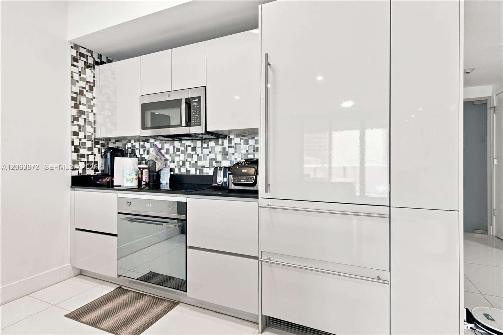 1010 Brickell at 1010 Brickell Ave, Miami, FL 33131 - For Rent photo 11
