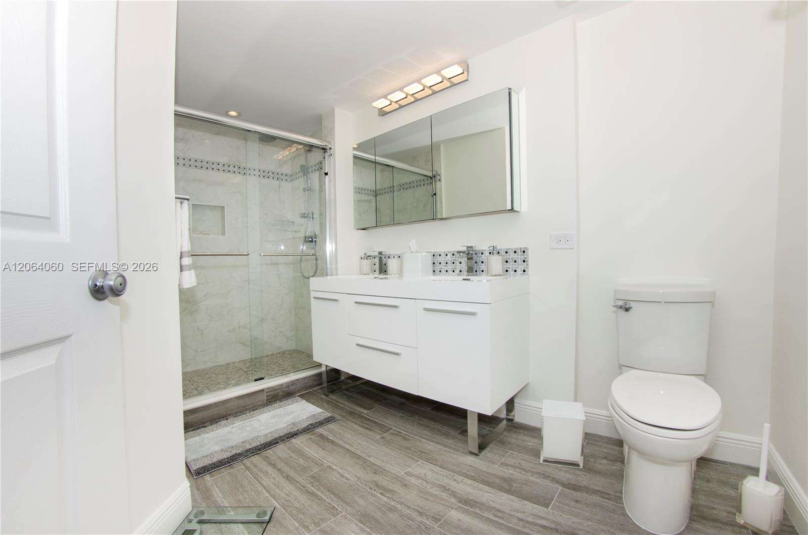 Porto Bellagio at 17150 Bay Rd, Sunny Isles Beach, FL 33160 - For Rent photo 13