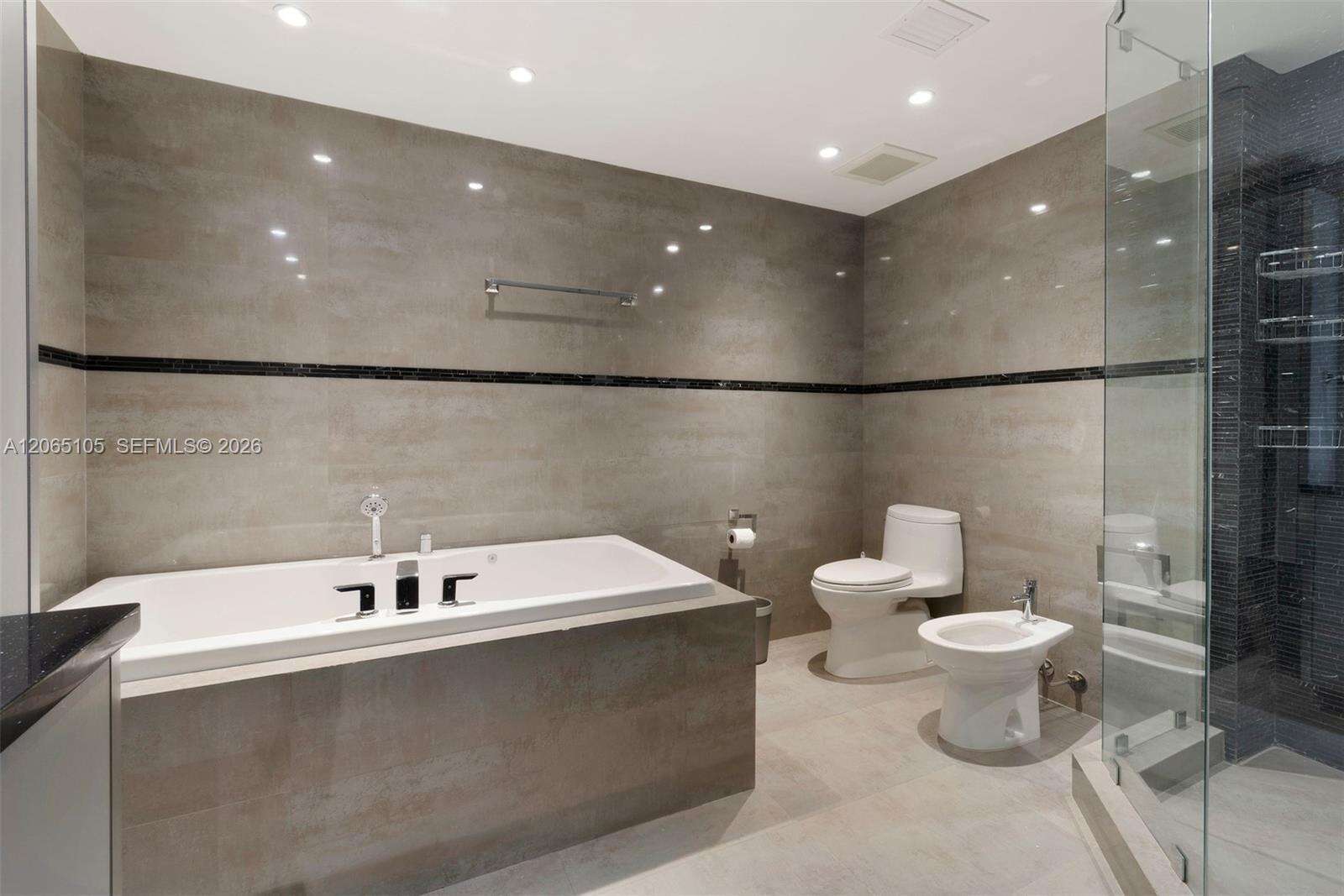 Seaside Village at 19216 Fisher Island Dr, Miami Beach, FL 33109 - For Rent photo 29