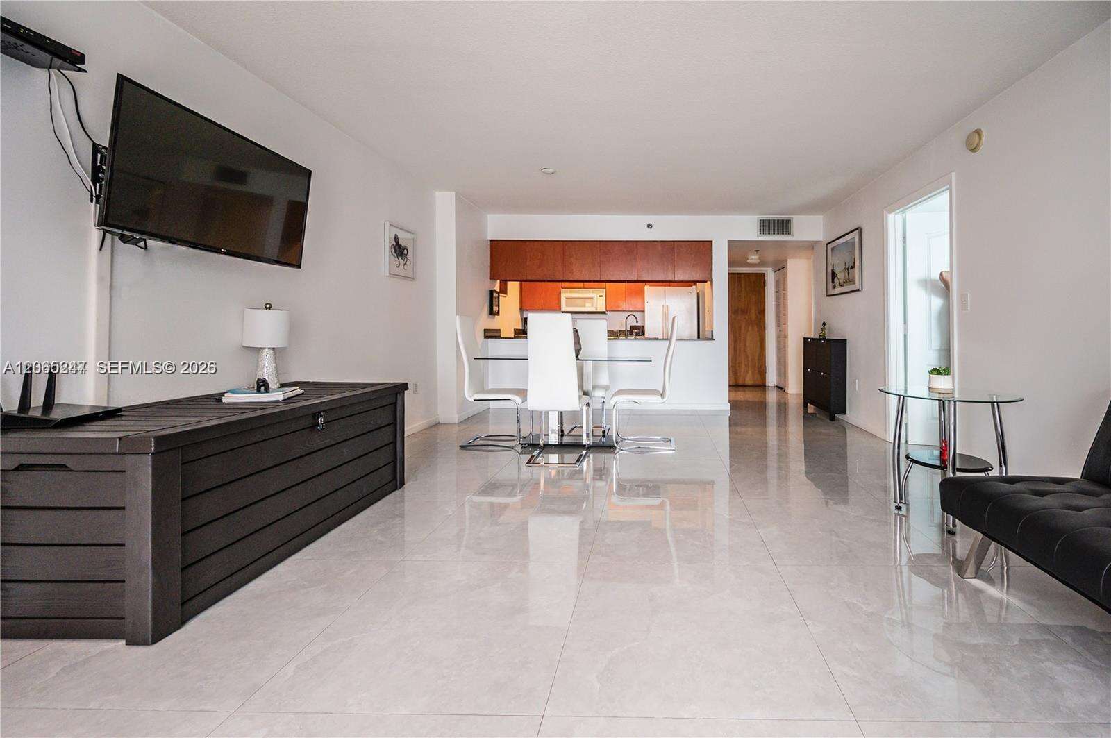 The Club At Brickell Bay at 1200 Brickell Bay Dr, Miami, FL 33131 - For Rent photo 4