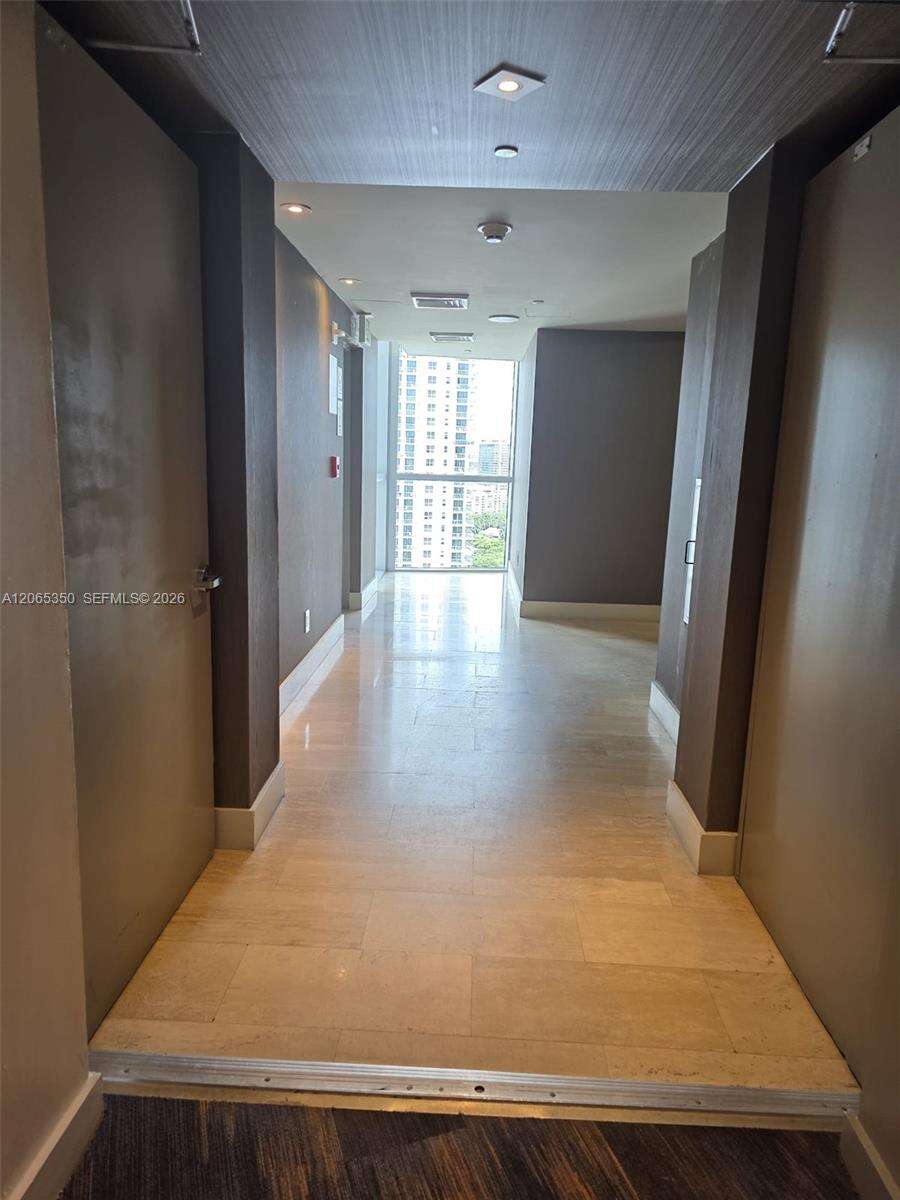 Hyde Resort at 4111 Ocean Dr, Hollywood, FL 33019 - For Rent photo 14