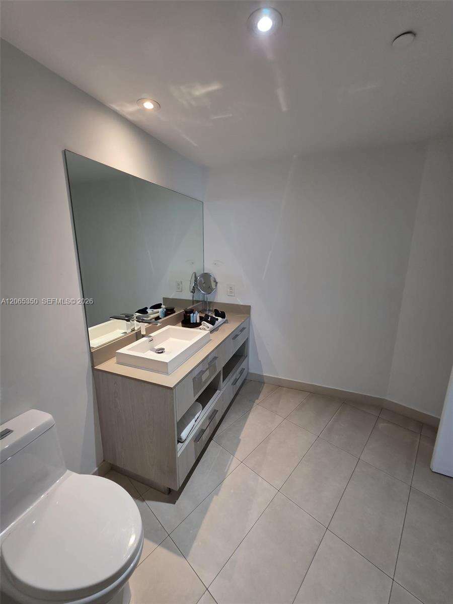 Hyde Resort at 4111 Ocean Dr, Hollywood, FL 33019 - For Rent photo 17