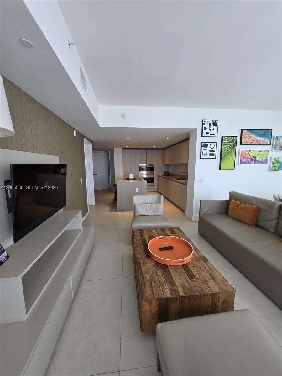 Hyde Resort at 4111 Ocean Dr, Hollywood, FL 33019 - For Rent photo 19