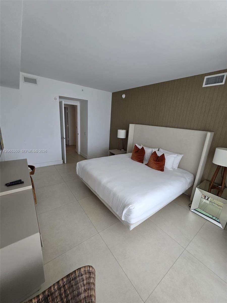Hyde Resort at 4111 Ocean Dr, Hollywood, FL 33019 - For Rent photo 24