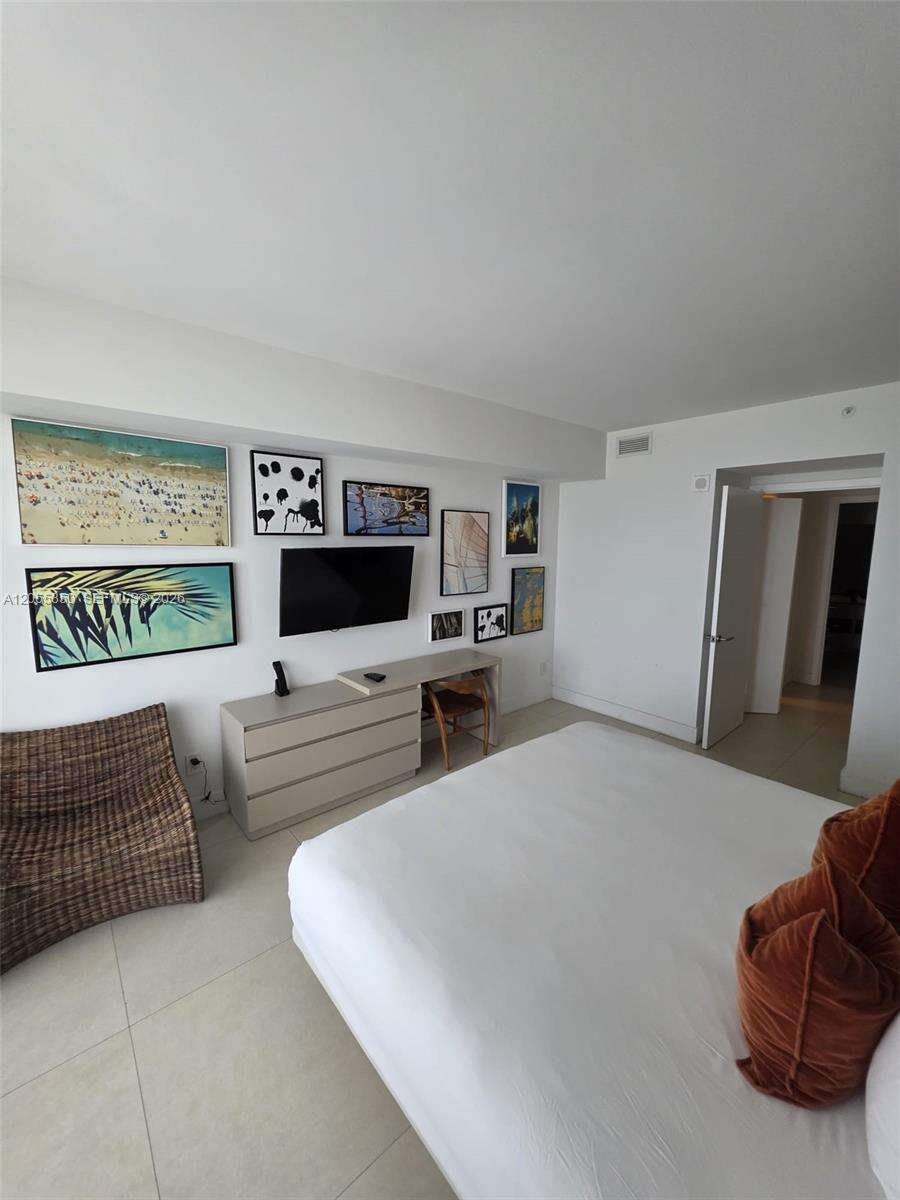 Hyde Resort at 4111 Ocean Dr, Hollywood, FL 33019 - For Rent photo 25