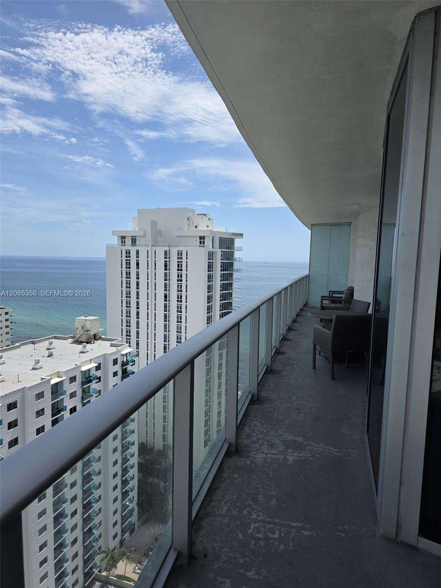 Hyde Resort at 4111 Ocean Dr, Hollywood, FL 33019 - For Rent photo 37