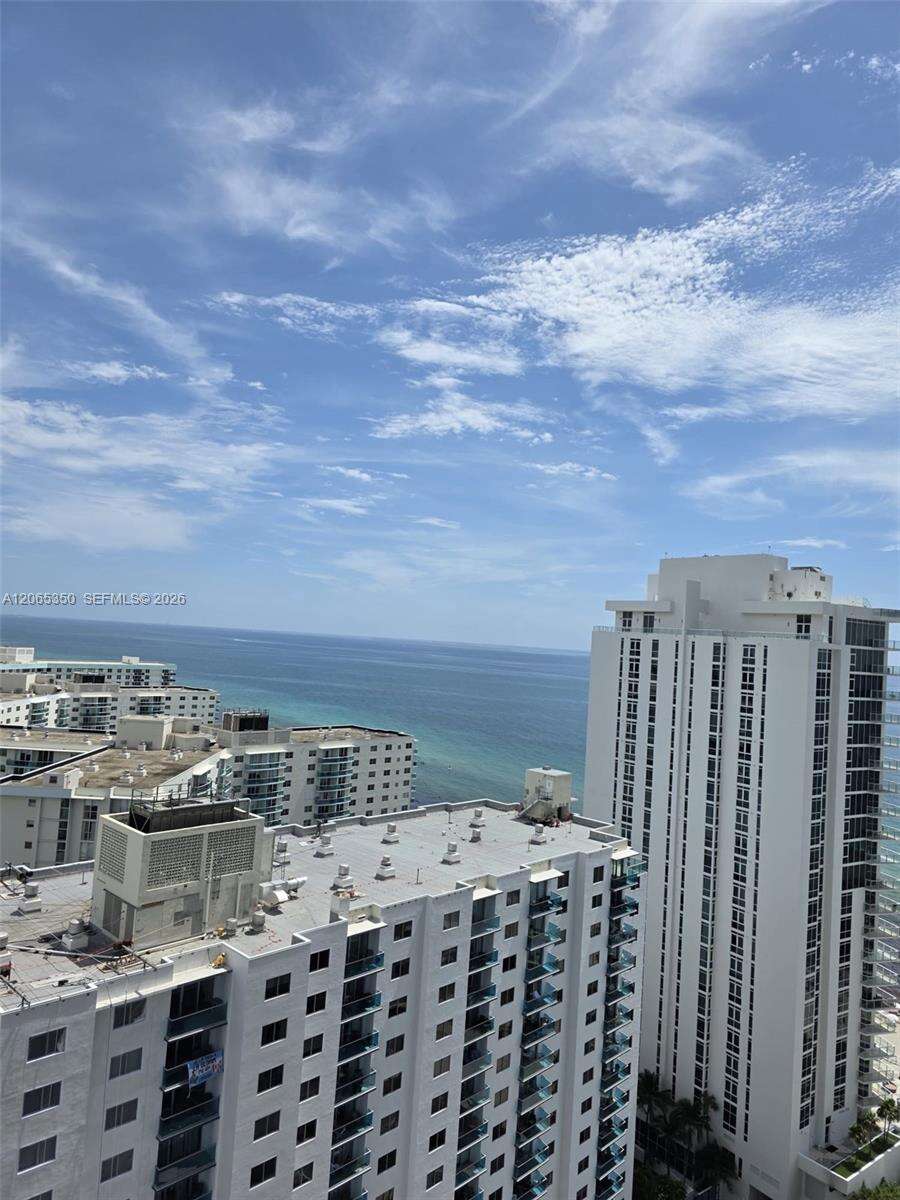 Hyde Resort at 4111 Ocean Dr, Hollywood, FL 33019 - For Rent photo 41