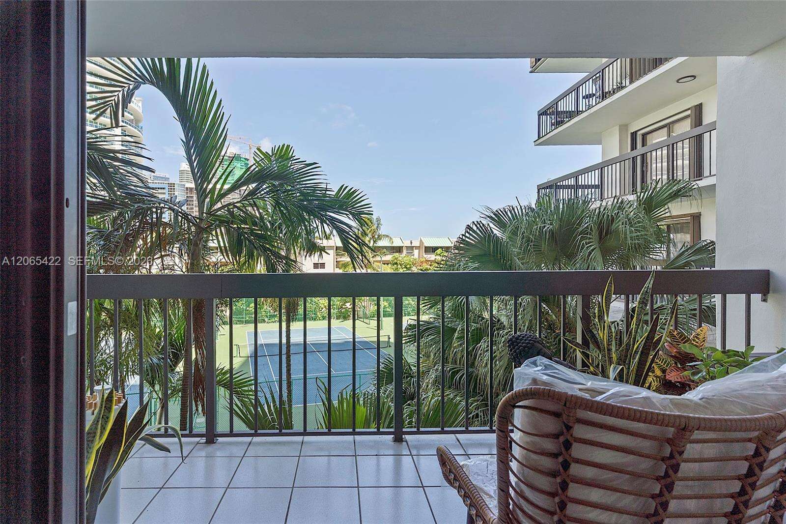 Brickell Bay Club at 2333 Brickell Ave, Miami, FL 33129 - For Rent photo 2