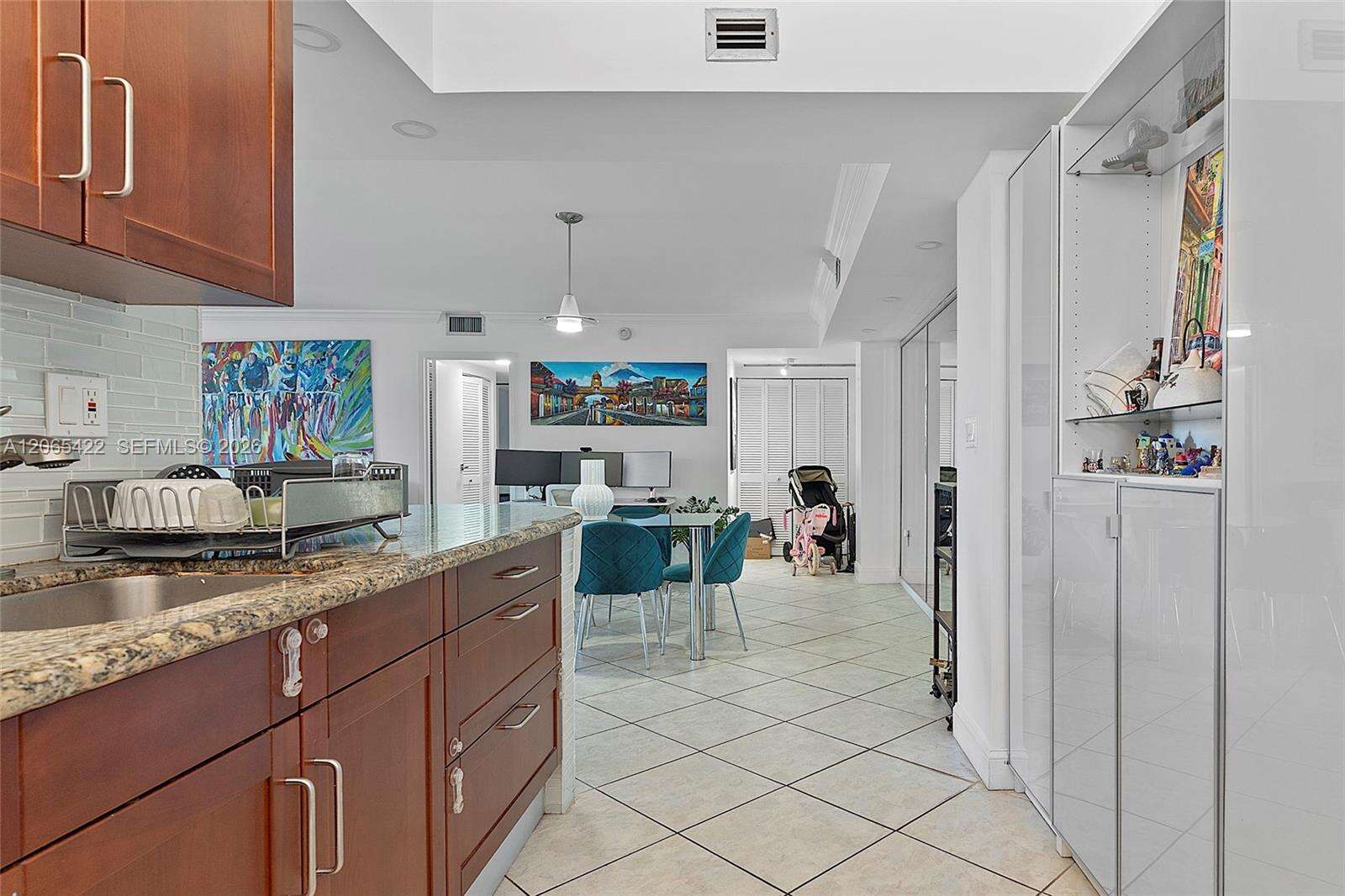 Brickell Bay Club at 2333 Brickell Ave, Miami, FL 33129 - For Rent photo 11