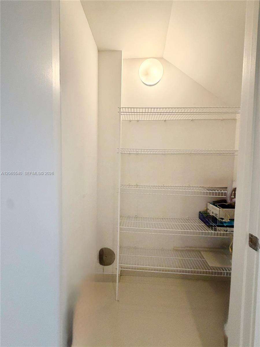 1060 Brickell at 1050 Brickell Ave, Miami, FL 33131 - For Rent photo 12