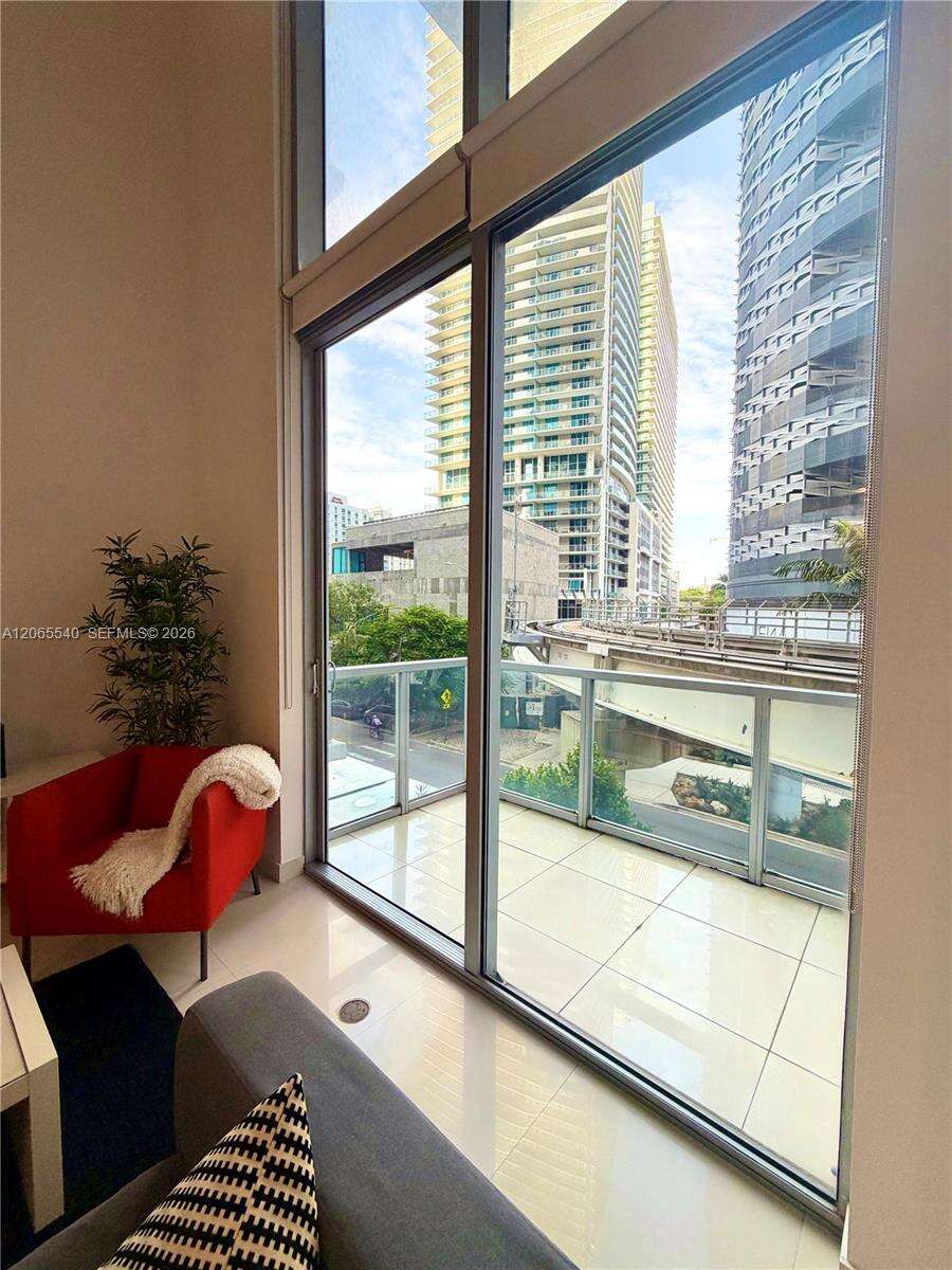 1060 Brickell at 1050 Brickell Ave, Miami, FL 33131 - For Rent photo 15