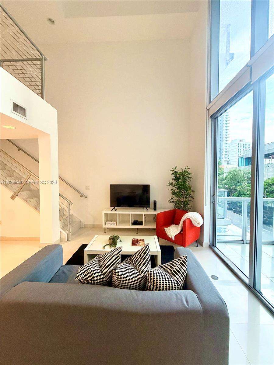 1060 Brickell at 1050 Brickell Ave, Miami, FL 33131 - For Rent photo 16