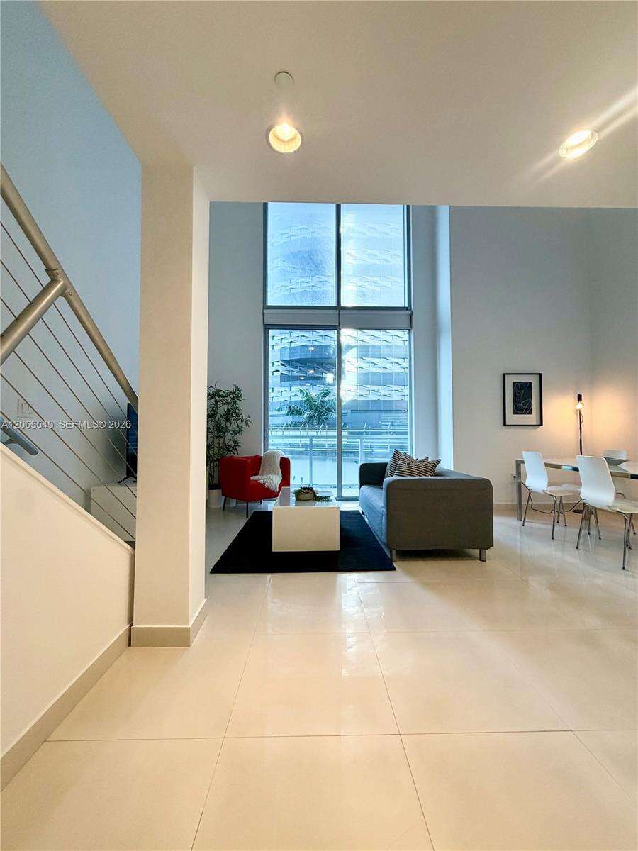 1060 Brickell at 1050 Brickell Ave, Miami, FL 33131 - For Rent photo 3