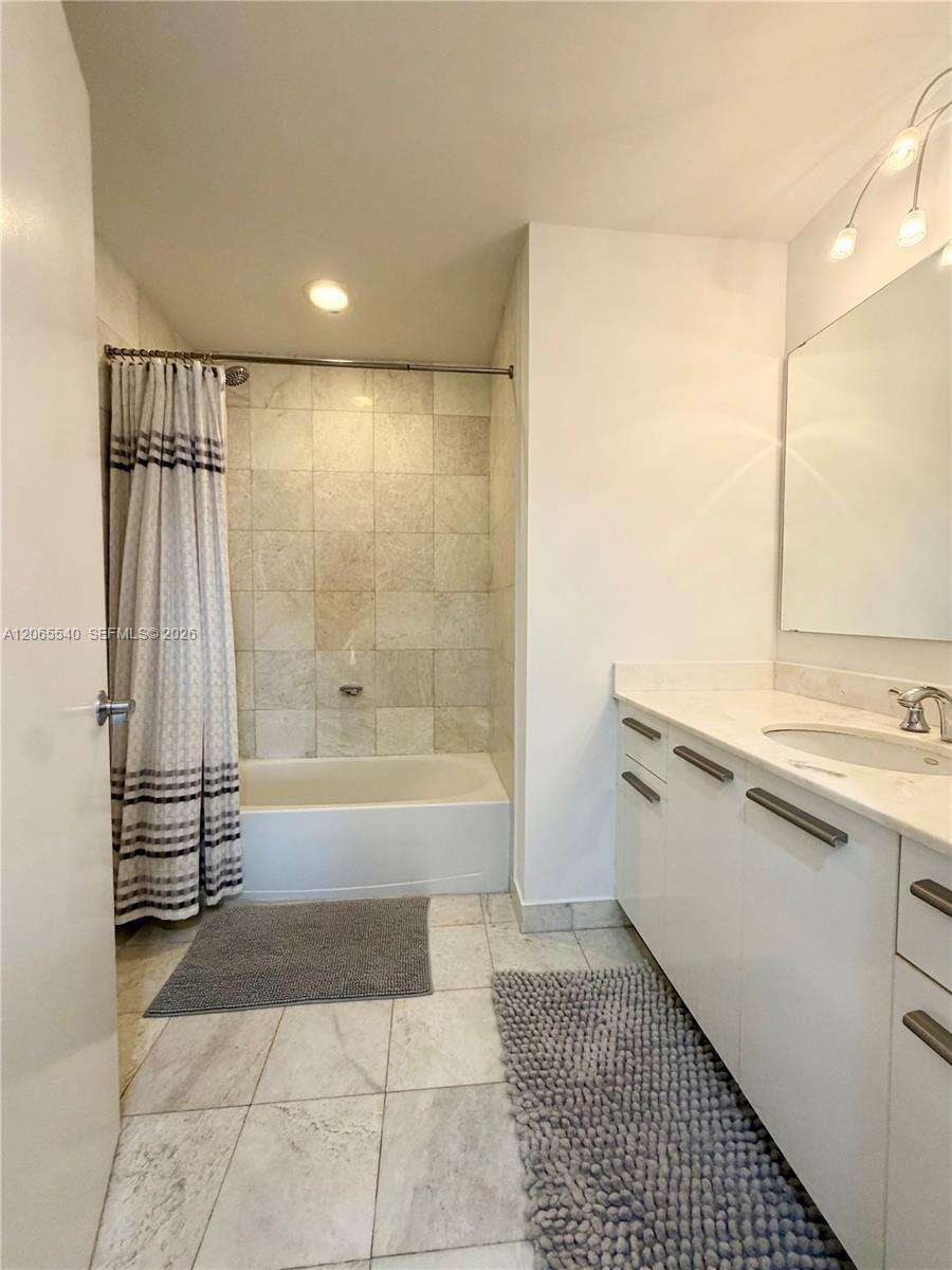 1060 Brickell at 1050 Brickell Ave, Miami, FL 33131 - For Rent photo 24