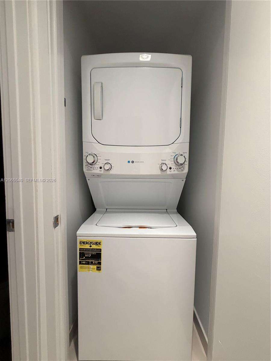 1060 Brickell at 1050 Brickell Ave, Miami, FL 33131 - For Rent photo 27