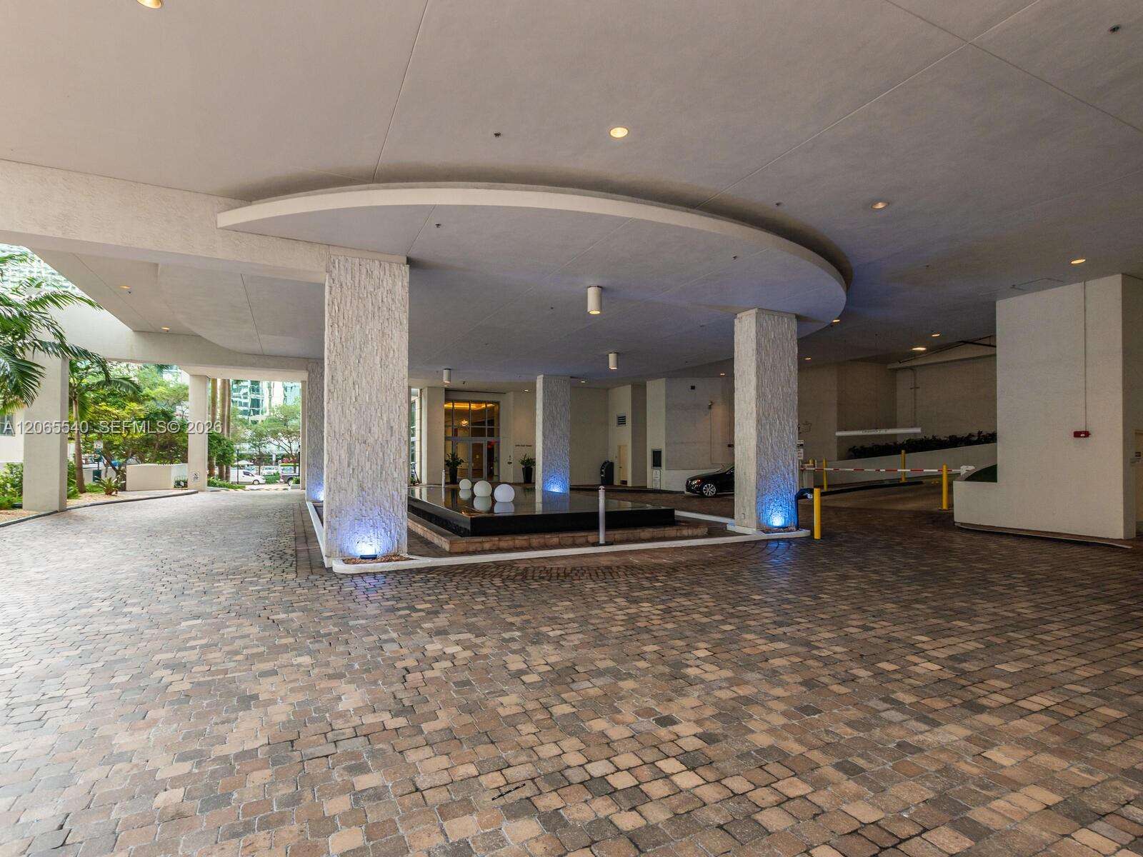 1060 Brickell at 1050 Brickell Ave, Miami, FL 33131 - For Rent photo 35