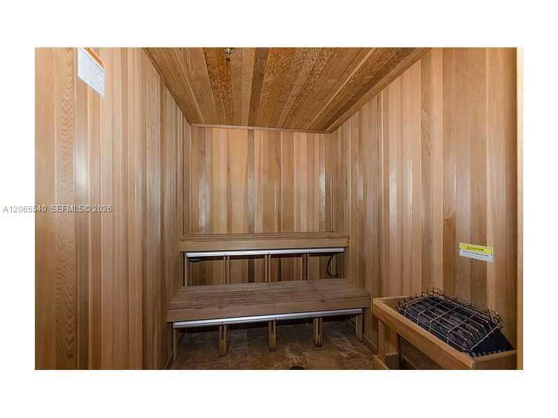 1060 Brickell at 1050 Brickell Ave, Miami, FL 33131 - For Rent photo 39