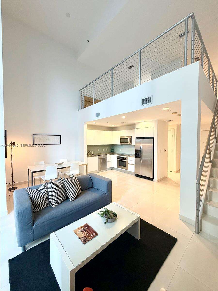 1060 Brickell at 1050 Brickell Ave, Miami, FL 33131 - For Rent photo 7