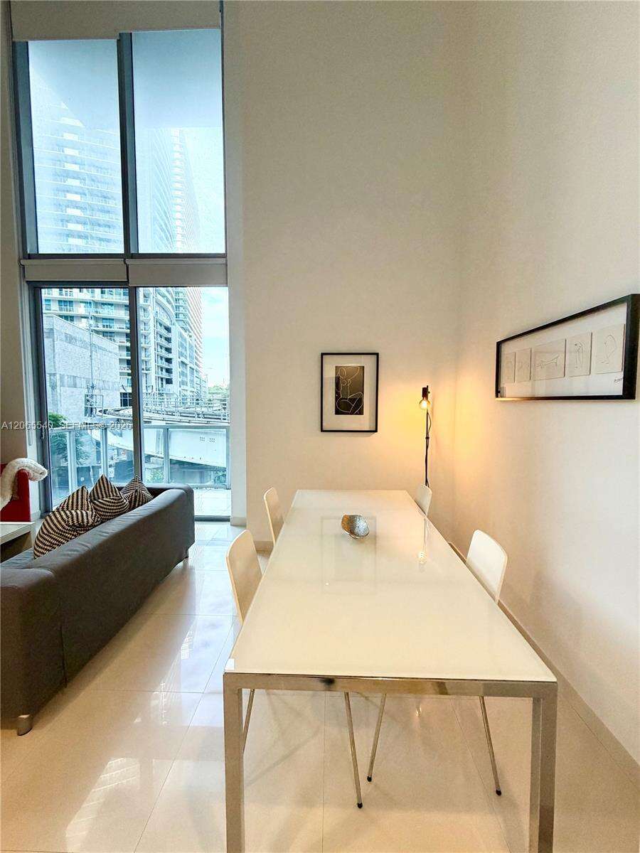 1060 Brickell at 1050 Brickell Ave, Miami, FL 33131 - For Rent photo 8