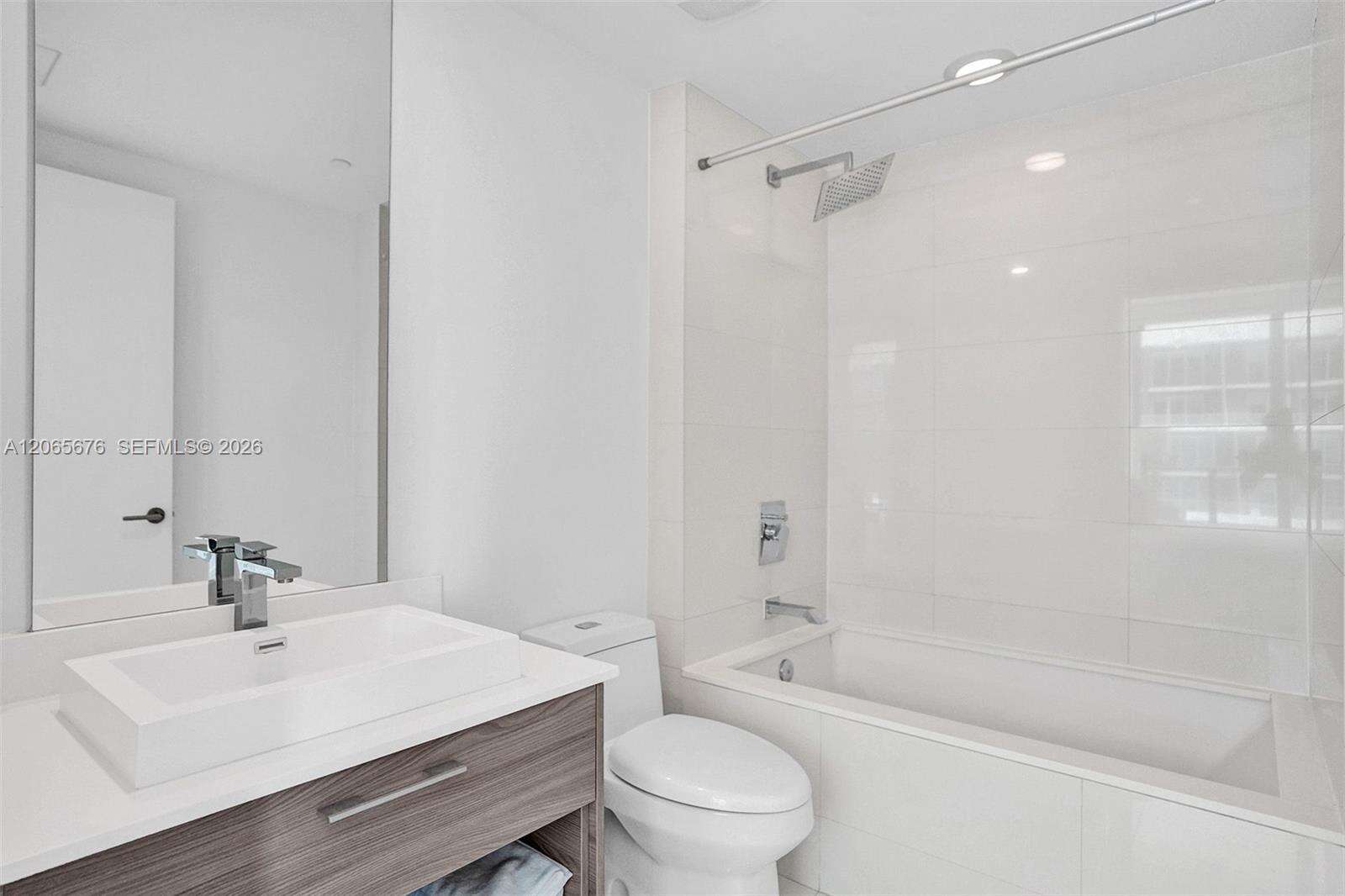 Sls Brickell at 1300 Miami Ave, Miami, FL 33130 - For Rent photo 7