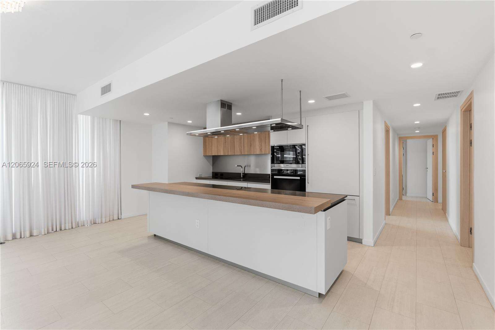 Brickell Flatiron at 1000 Brickell Plz, Miami, FL 33131 - For Rent photo 17