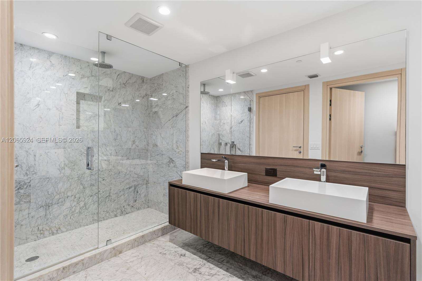 Brickell Flatiron at 1000 Brickell Plz, Miami, FL 33131 - For Rent photo 20