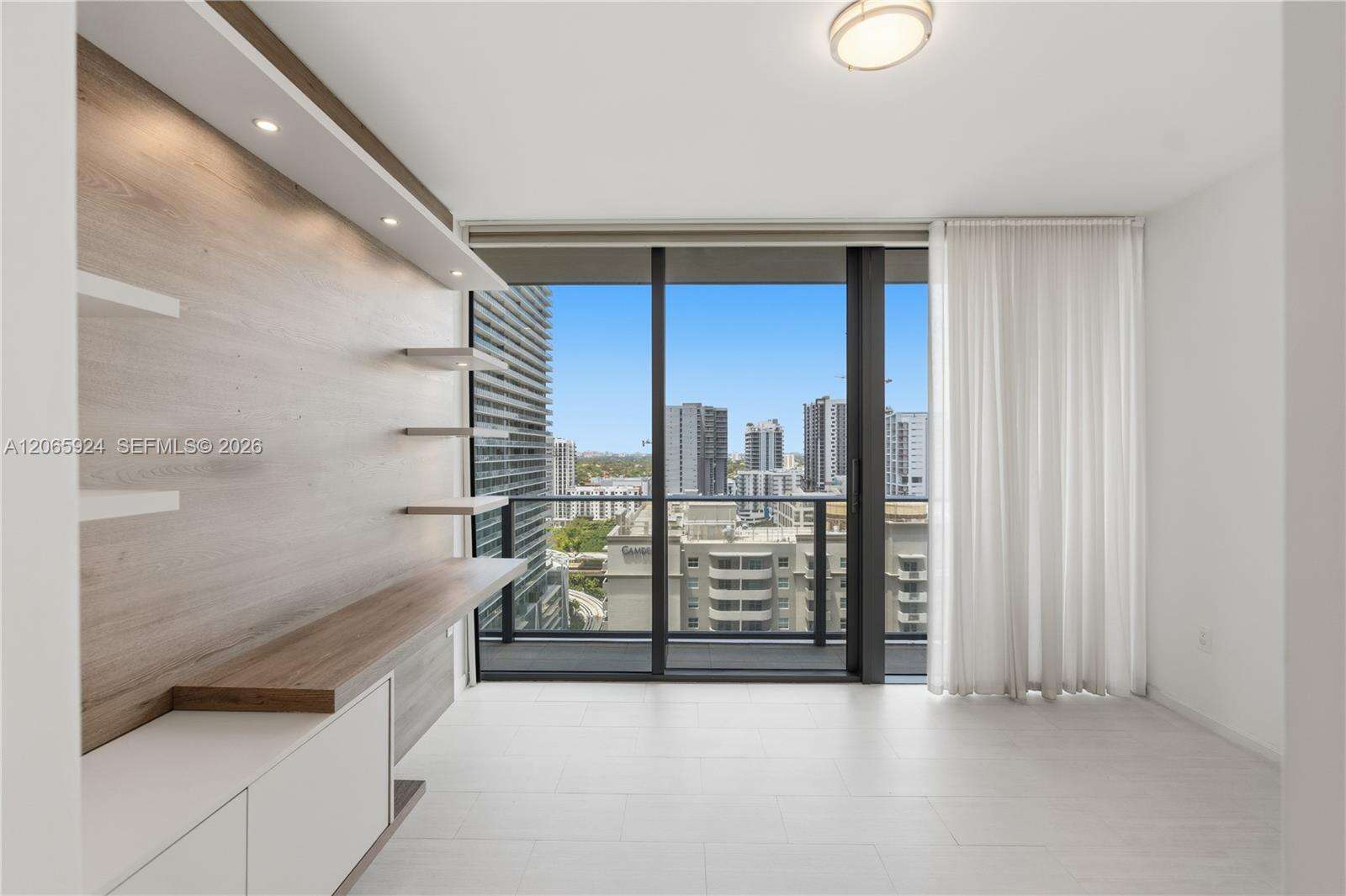 Brickell Flatiron at 1000 Brickell Plz, Miami, FL 33131 - For Rent photo 31