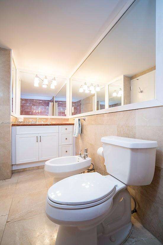Seacoast 5151 at 5161 Collins Ave, Miami Beach, FL 33140 - For Rent photo 21