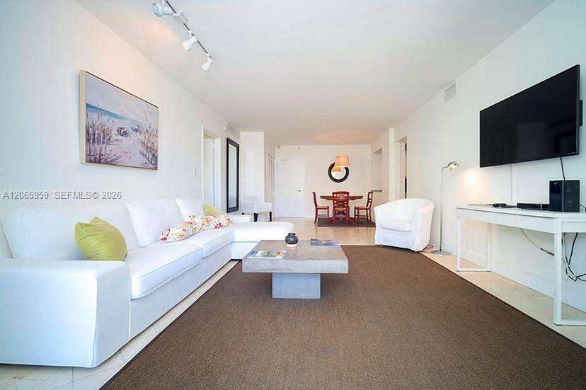 Seacoast 5151 at 5161 Collins Ave, Miami Beach, FL 33140 - For Rent photo 10