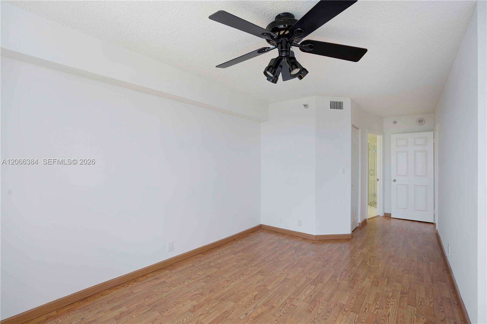 Mystic Pointe Tower 500 at 3530 Mystic Pointe Dr, Aventura, FL 33180 - For Rent photo 21