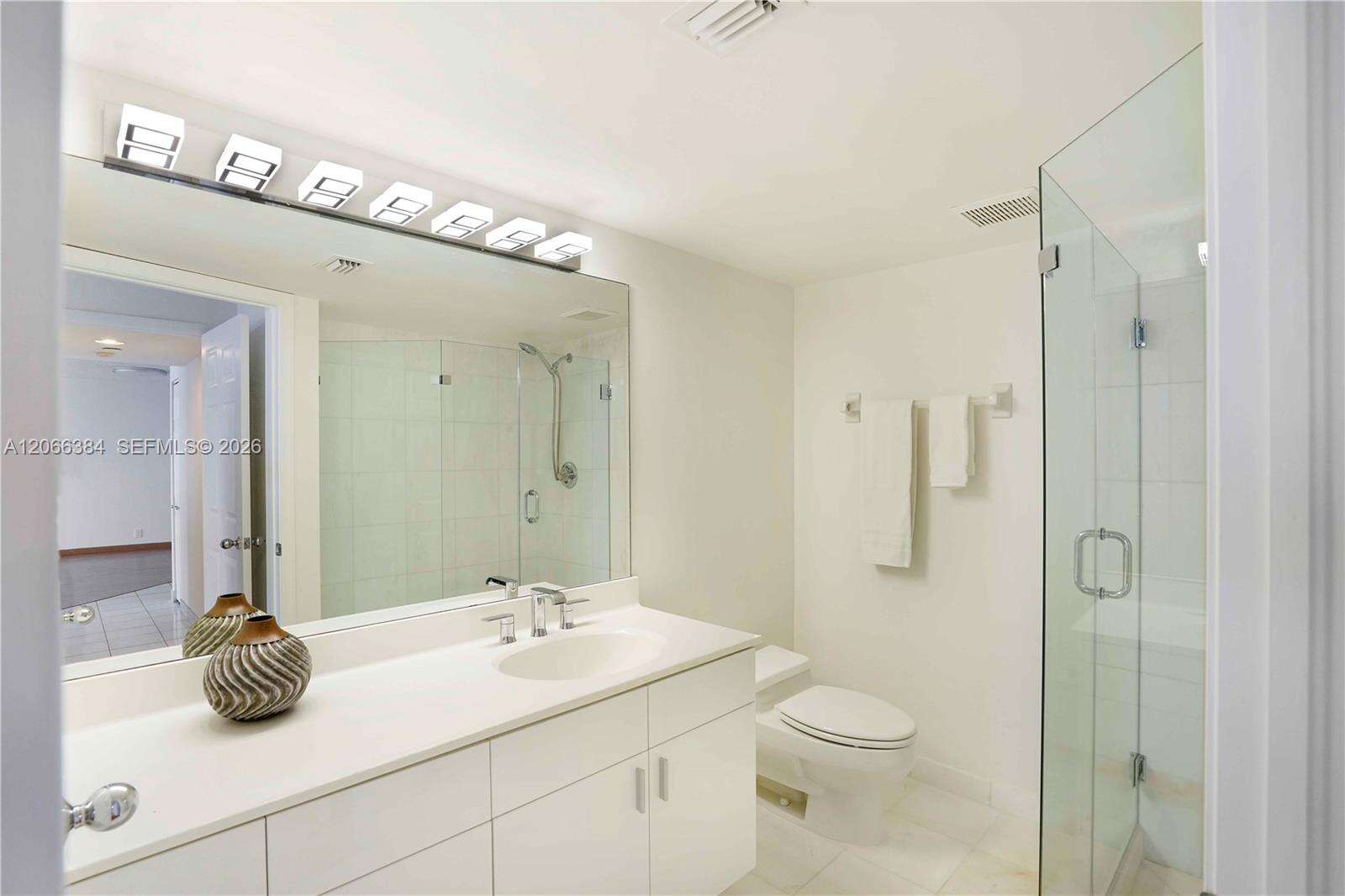 Mystic Pointe Tower 500 at 3530 Mystic Pointe Dr, Aventura, FL 33180 - For Rent photo 22