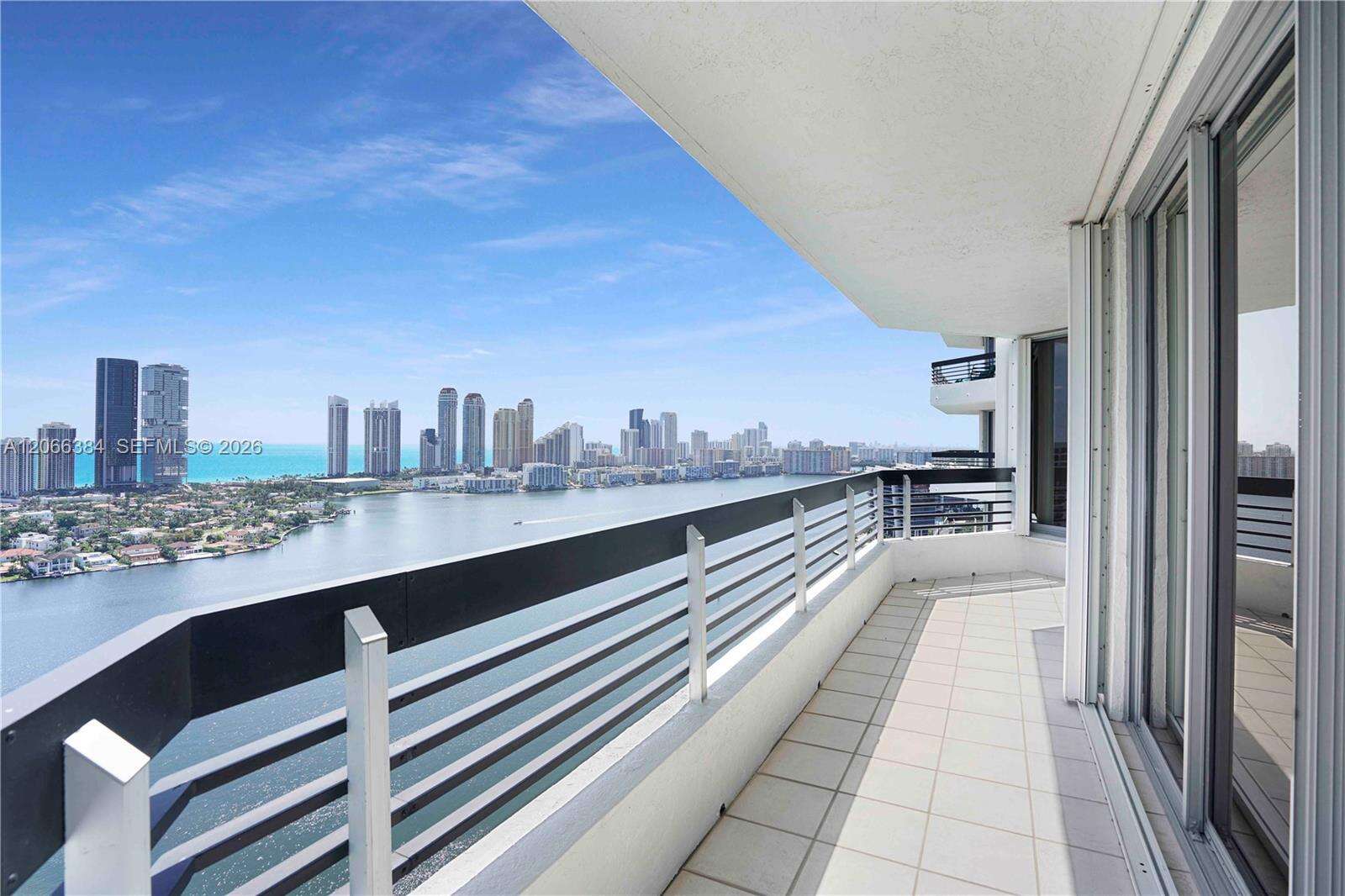 Mystic Pointe Tower 500 at 3530 Mystic Pointe Dr, Aventura, FL 33180 - For Rent photo 25