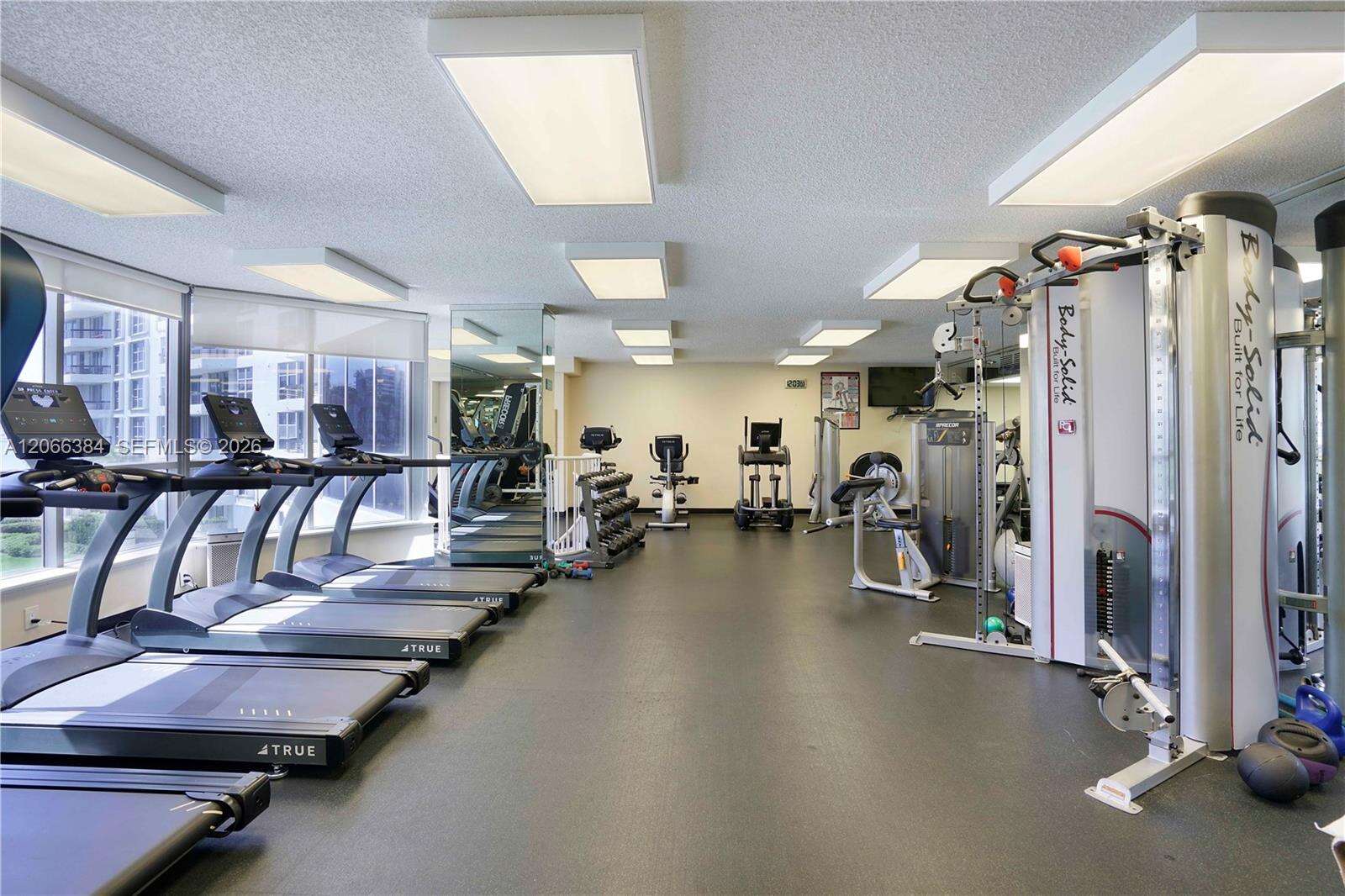 Mystic Pointe Tower 500 at 3530 Mystic Pointe Dr, Aventura, FL 33180 - For Rent photo 29