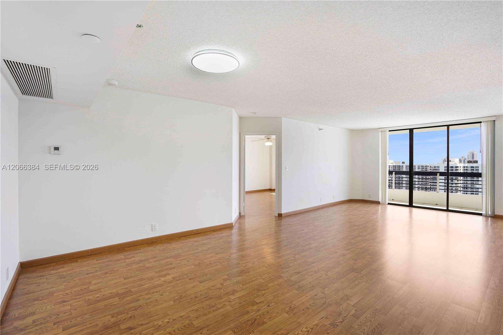 Mystic Pointe Tower 500 at 3530 Mystic Pointe Dr, Aventura, FL 33180 - For Rent photo 6