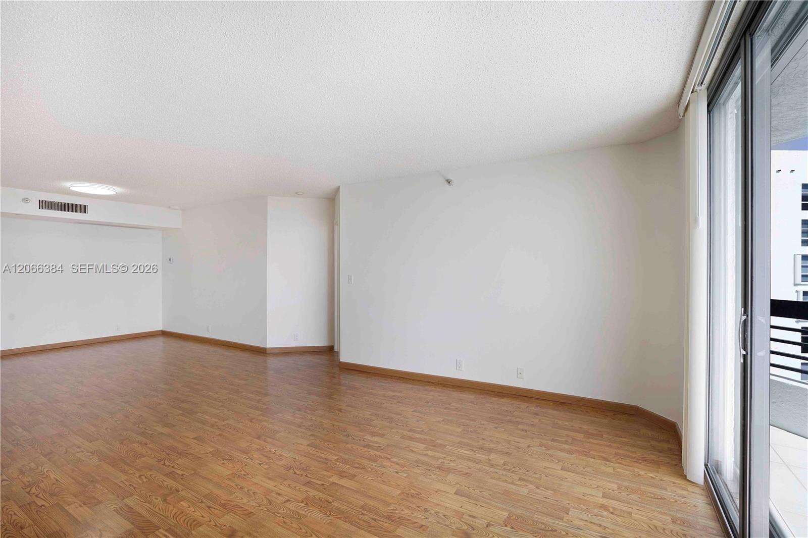 Mystic Pointe Tower 500 at 3530 Mystic Pointe Dr, Aventura, FL 33180 - For Rent photo 8
