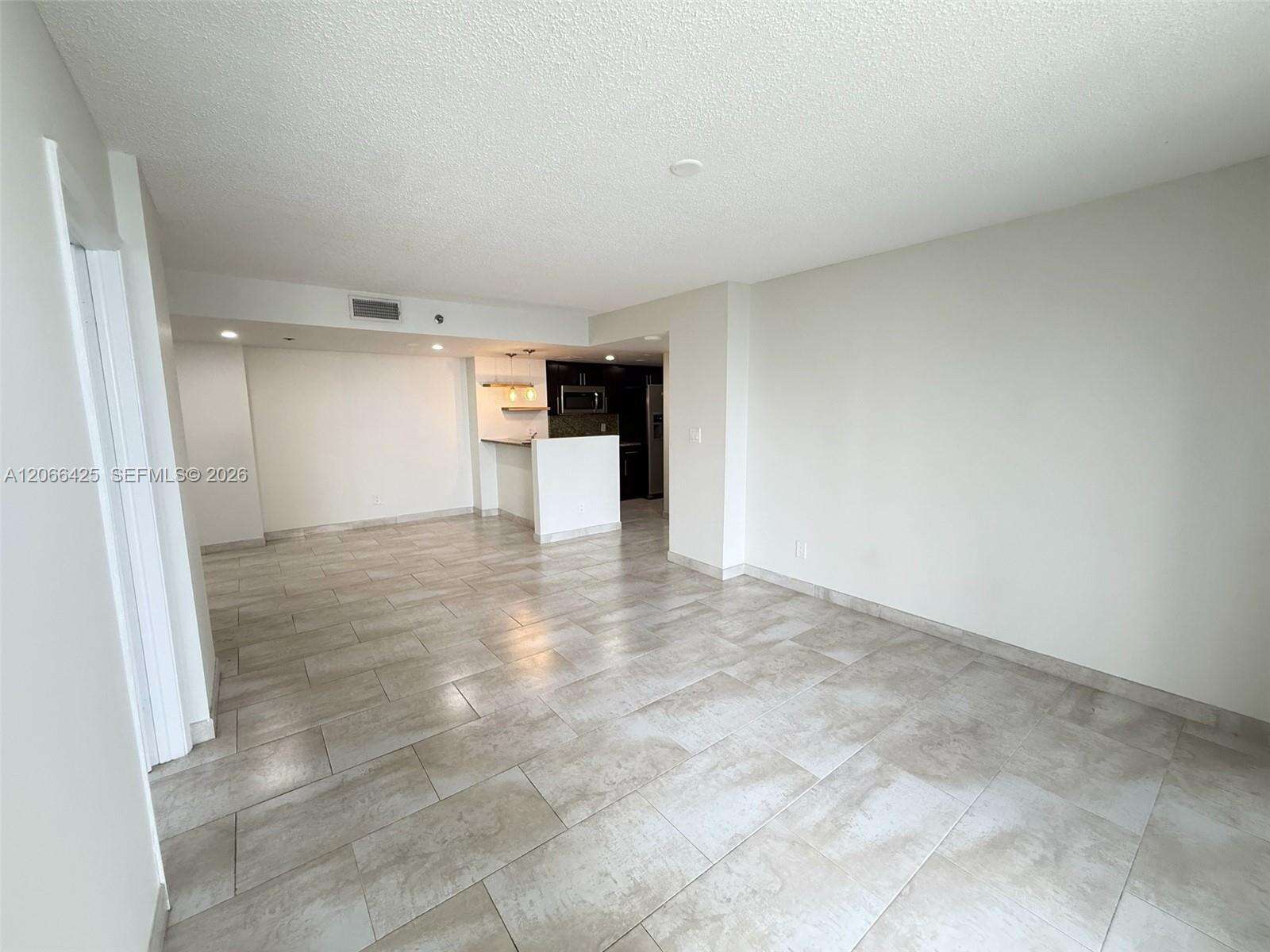 Isola at 770 Claughton Island Dr, Miami, FL 33131 - For Rent photo 2
