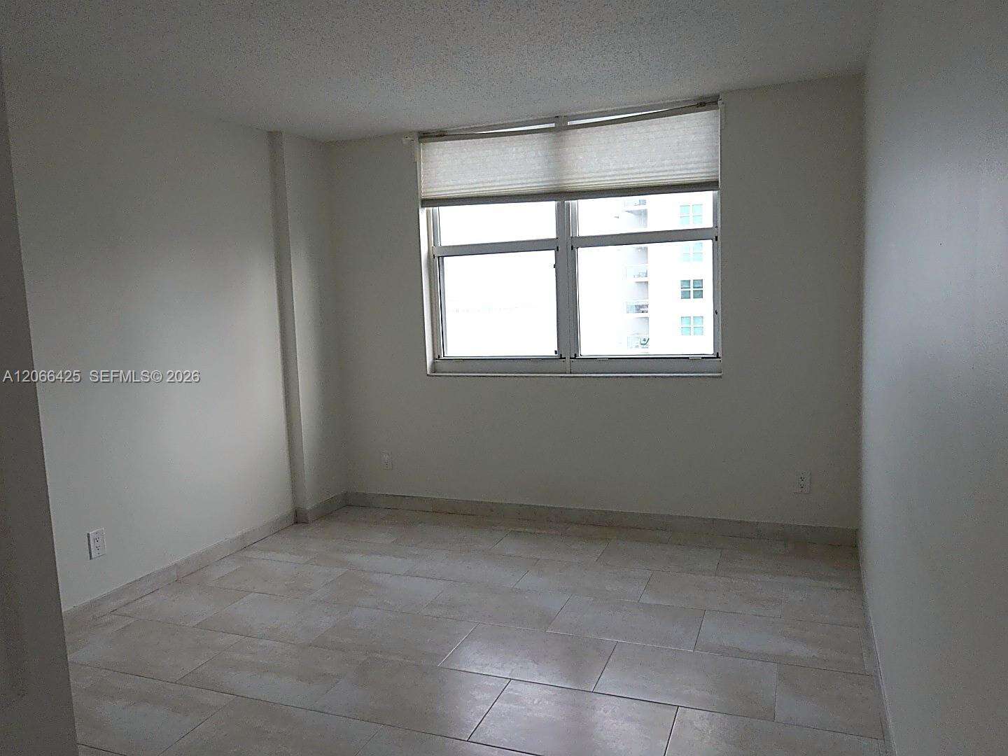 Isola at 770 Claughton Island Dr, Miami, FL 33131 - For Rent photo 5