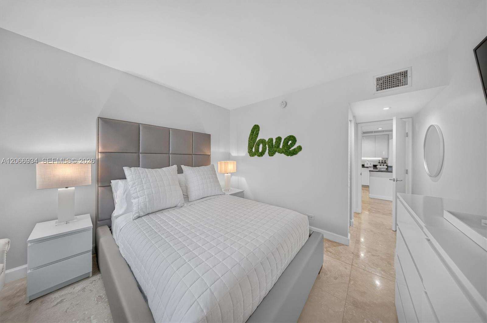 Roney Palace at 2301 Collins Ave, Miami Beach, FL 33139 - For Rent photo 21
