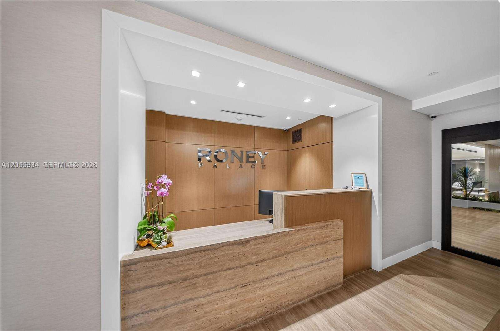 Roney Palace at 2301 Collins Ave, Miami Beach, FL 33139 - For Rent photo 26